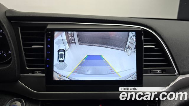 Hyundai AVANTE 2017 — photo 15
