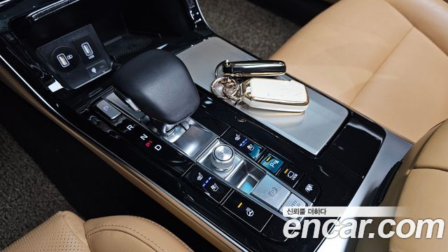 Kia K7 2020 — photo 12