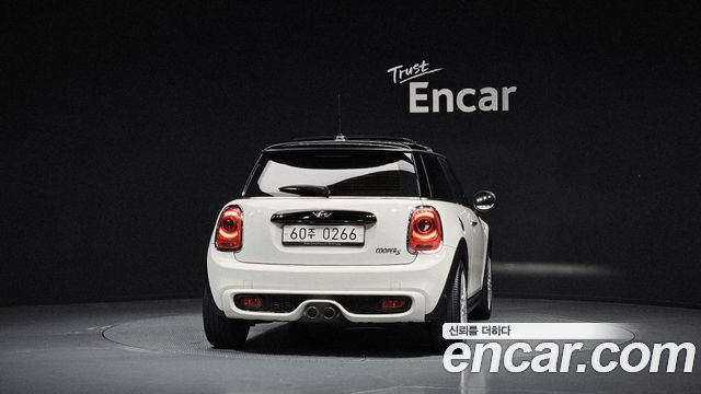 Mini Cooper 2017 — photo 4