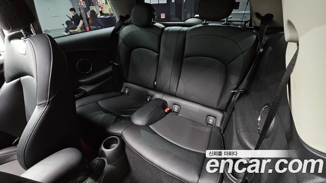 Mini Cooper 2017 — photo 11