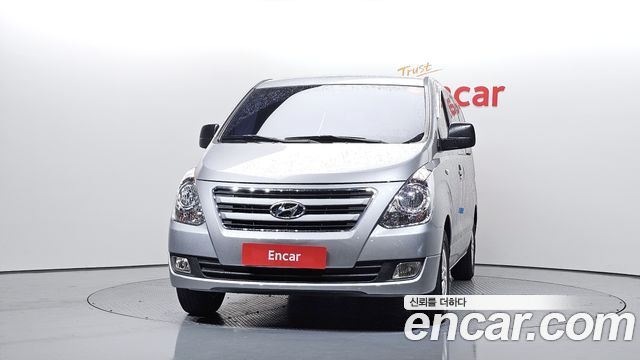 Hyundai Starex 2017 — photo 3