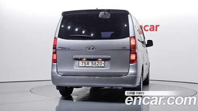 Hyundai Starex 2017 — photo 4