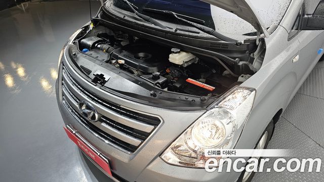 Hyundai Starex 2017 — photo 6