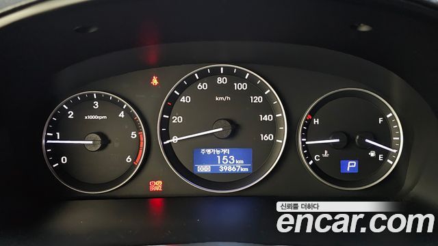 Hyundai Starex 2017 — photo 11