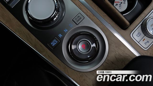 Genesis GV80 2023 — photo 12