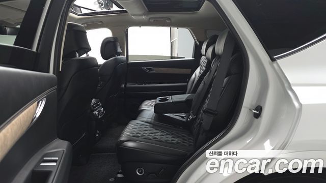 Genesis GV80 2023 — photo 18