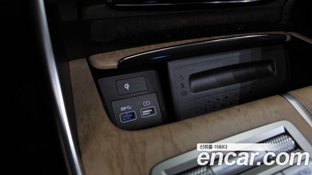 Genesis GV80 2023 — photo 28