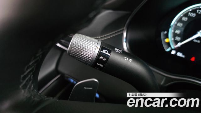 Genesis GV80 2023 — photo 35