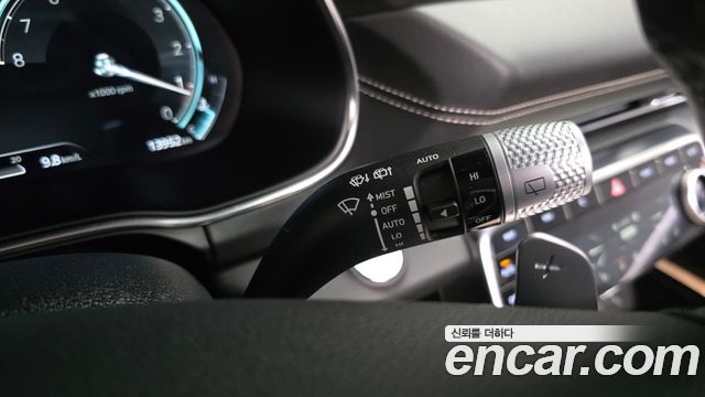 Genesis GV80 2023 — photo 40