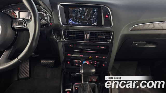 Audi Q5 2016 — photo 14