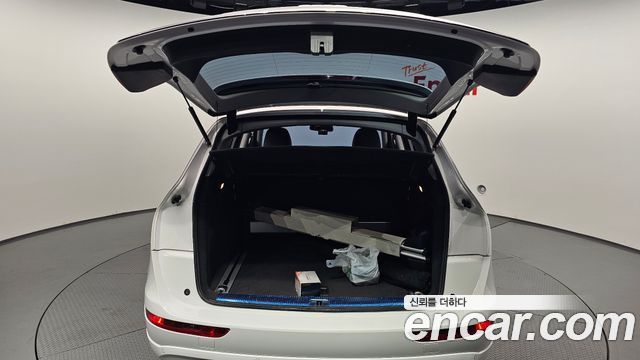 Audi Q5 2016 — photo 20