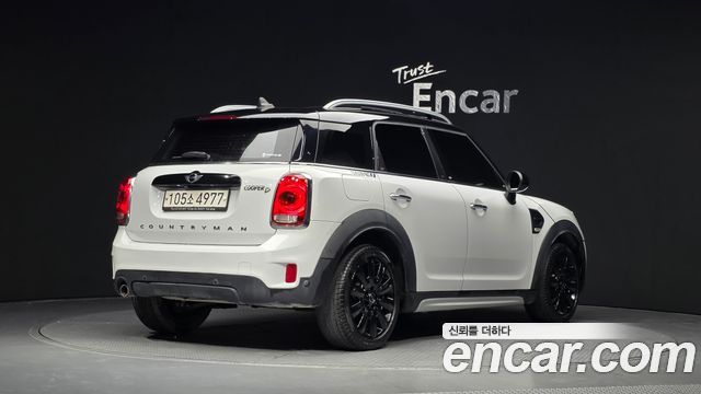 Mini Countryman 2018 — photo 2