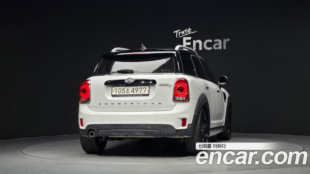 Mini Countryman 2018 — photo 4