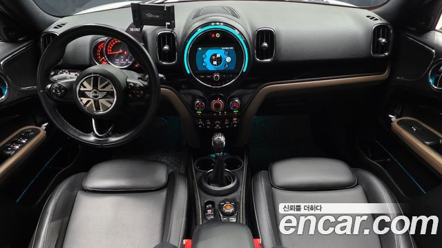 Mini Countryman 2018 — photo 7