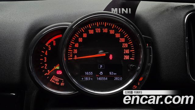 Mini Countryman 2018 — photo 8