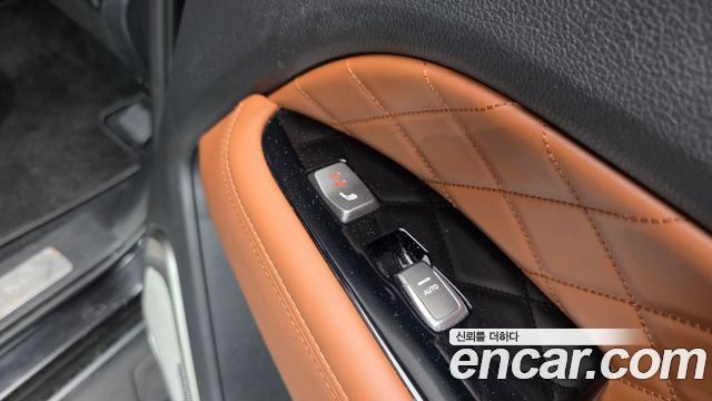 KG Mobility Rexton 2018 — photo 25
