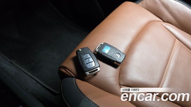 KG Mobility Rexton 2018 — photo 28