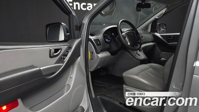 Hyundai Starex 2019 — photo 10