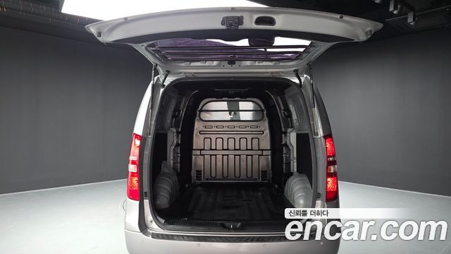 Hyundai Starex 2019 — photo 20