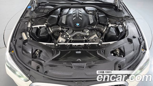 BMW 8-Series 2024 — photo 6