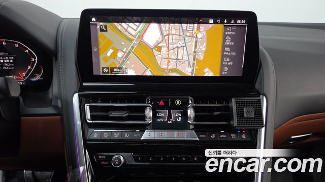 BMW 8-Series 2024 — photo 19