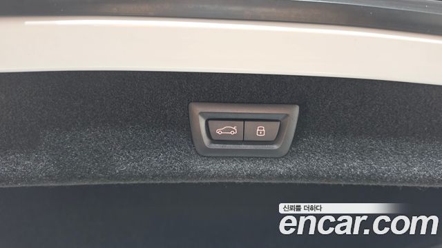 BMW 8-Series 2024 — photo 23
