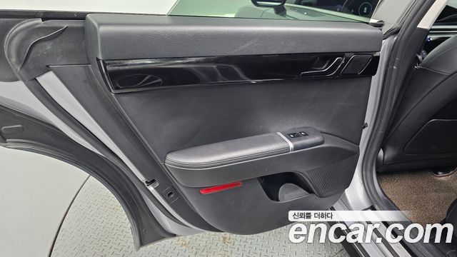 Hyundai Grandeur 2023 — photo 15