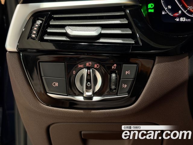 BMW Gran Turismo 2024 — photo 11