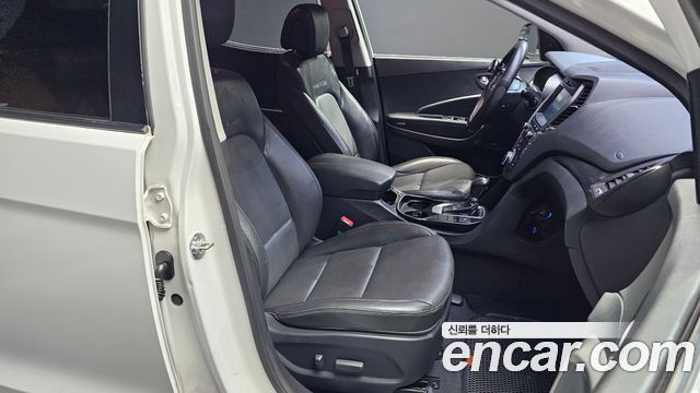 Hyundai Santafe 2016 — photo 16