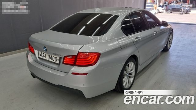 BMW 5-Series 2016 — photo 2