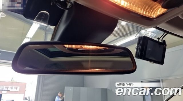 BMW 5-Series 2016 — photo 16