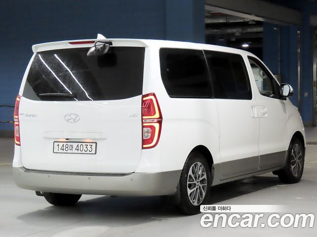 Hyundai Starex 2019 — photo 3