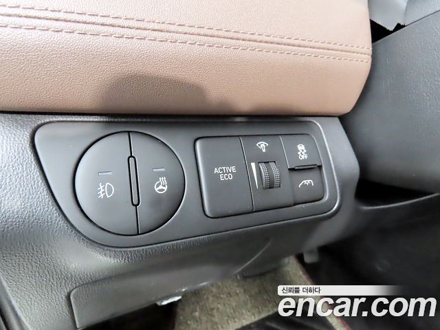 Hyundai Starex 2019 — photo 12