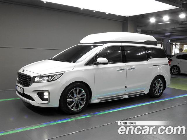 Kia Canival 2019 — photo 2