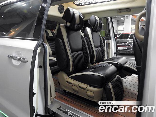 Kia Canival 2019 — photo 12