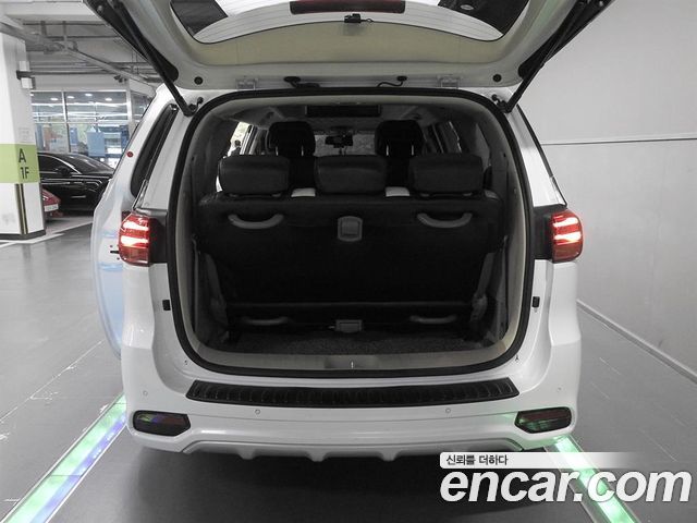 Kia Canival 2019 — photo 19