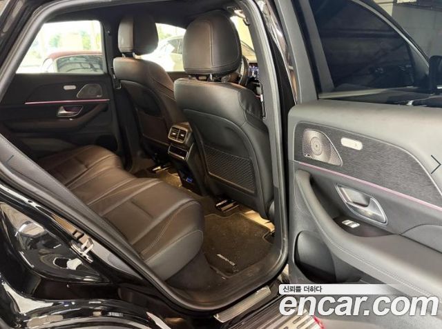 Mercedes-Benz GLE-Class 2025 — photo 8