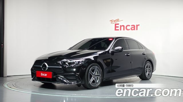 Mercedes-Benz C-Class 2025 — photo 1