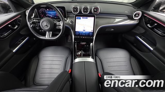 Mercedes-Benz C-Class 2025 — photo 7