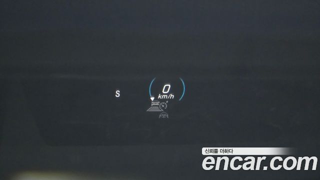 Mercedes-Benz E-Class 2023 — photo 26