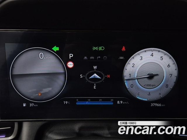 Hyundai AVANTE 2025 — photo 6