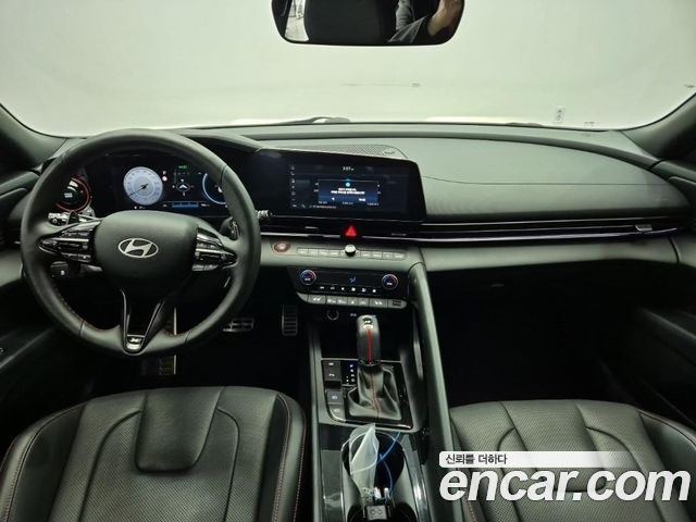 Hyundai AVANTE 2025 — photo 8