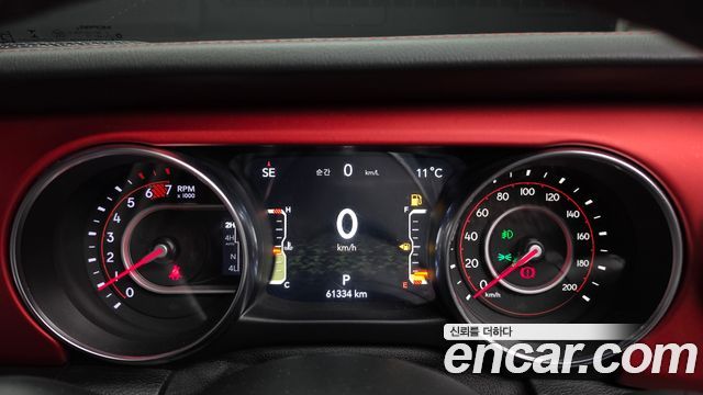 Jeep Wrangler 2019 — photo 11