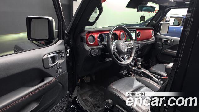 Jeep Wrangler 2019 — photo 13