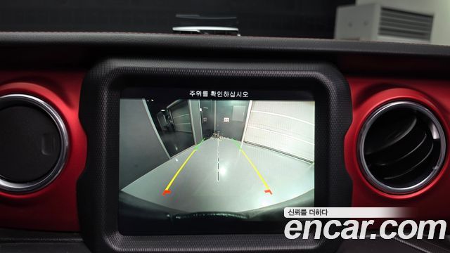 Jeep Wrangler 2019 — photo 20