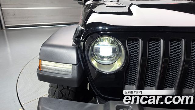 Jeep Wrangler 2019 — photo 8