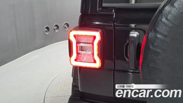 Jeep Wrangler 2019 — photo 9