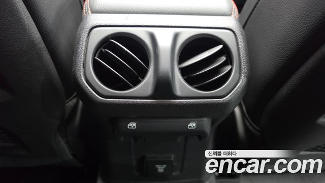 Jeep Wrangler 2019 — photo 32
