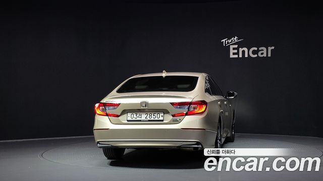Honda Accord 2019 — photo 4