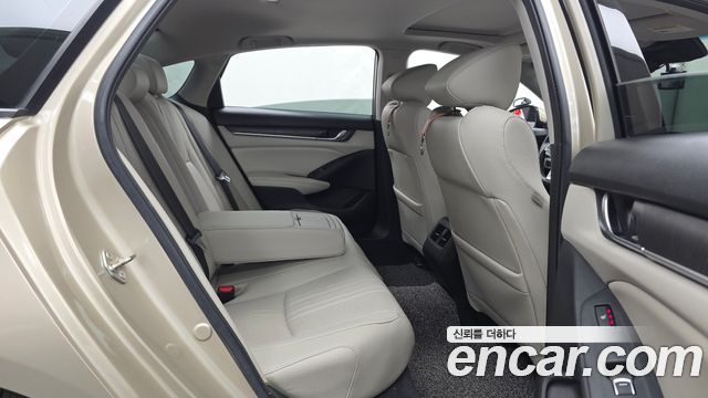 Honda Accord 2019 — photo 12